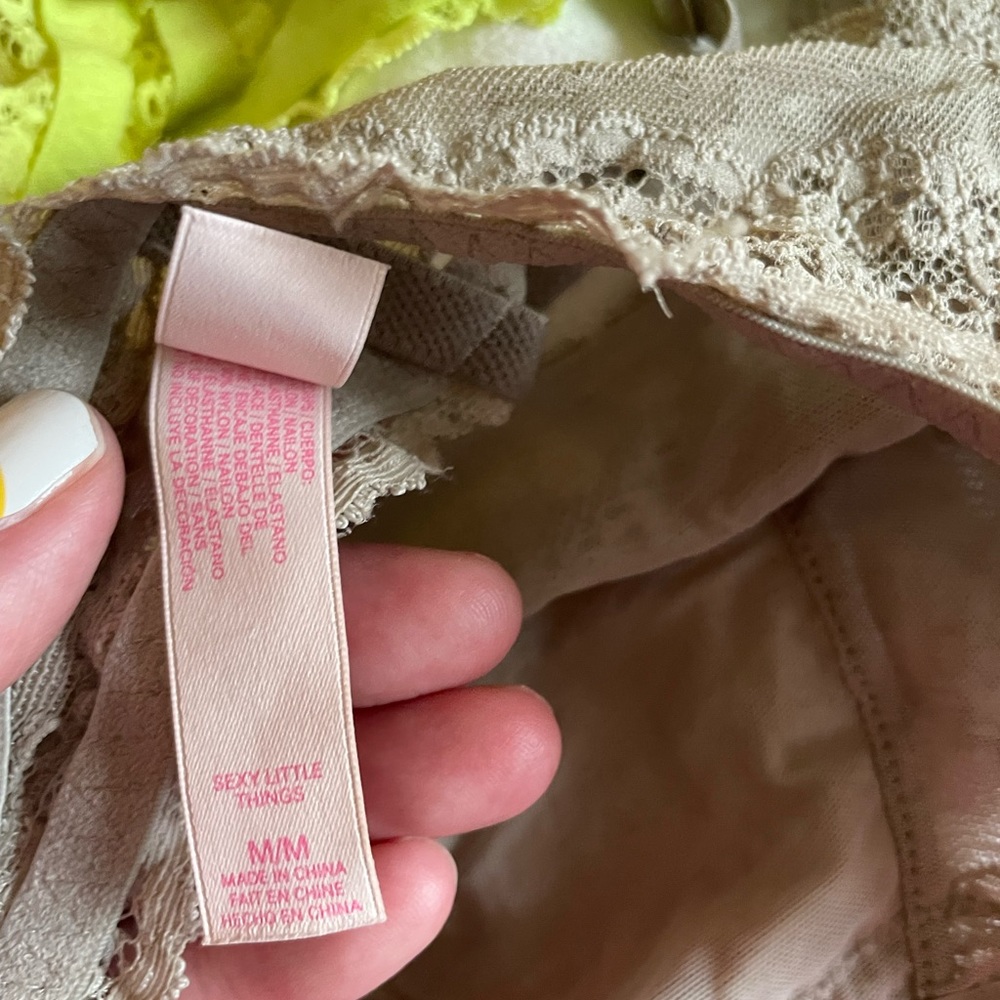 3 for 20 victoria’s Secret sexy little thing bralettes - Picture 5 of 5